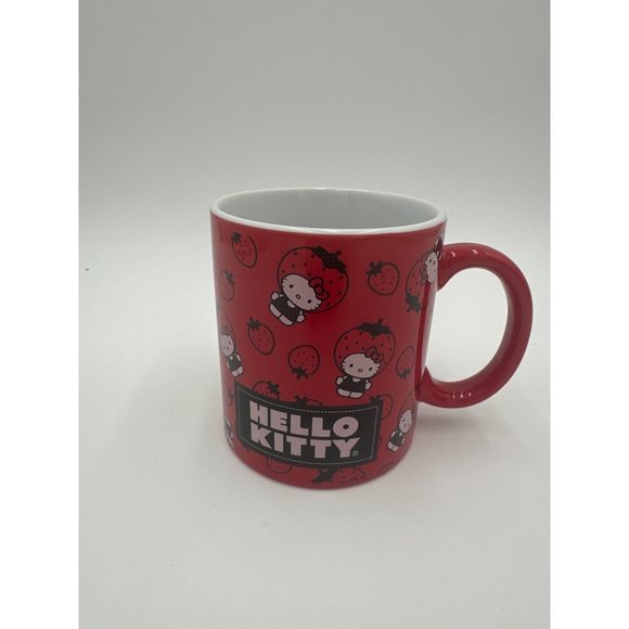 Hello Kitty sanrio 20 ounce strawberry mug red - Picture 1 of 5